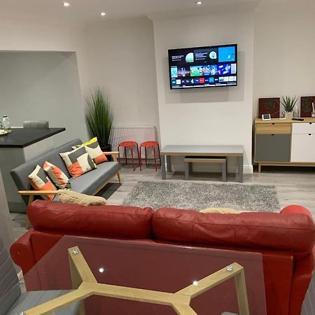 Beautiful 5Bedroom Hse-Contractor/Family/Corporate 다트퍼드 외부 사진