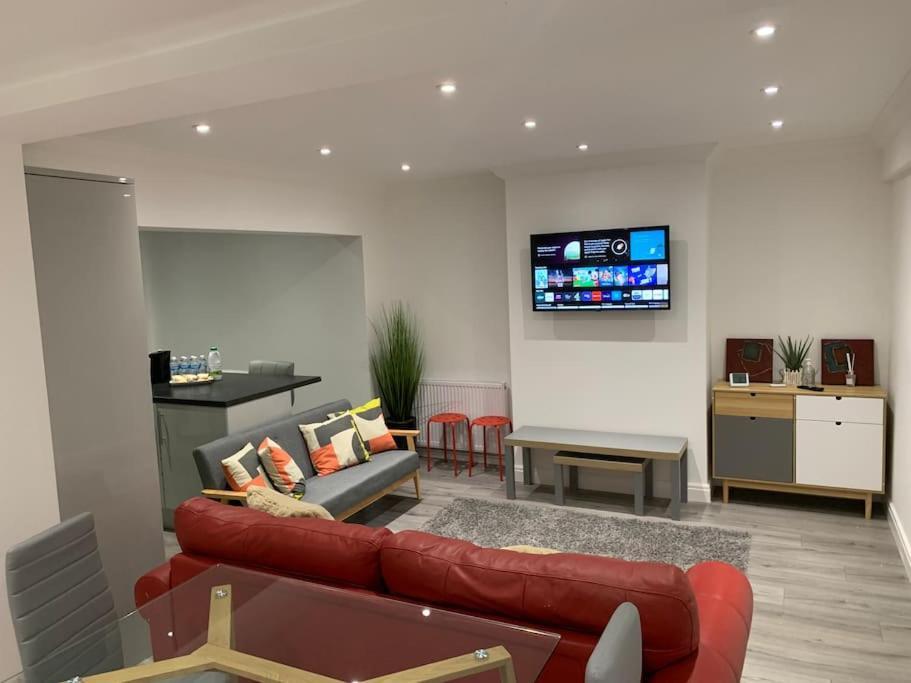 Beautiful 5Bedroom Hse-Contractor/Family/Corporate 다트퍼드 외부 사진