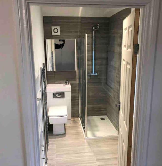 Beautiful 5Bedroom Hse-Contractor/Family/Corporate 다트퍼드 외부 사진